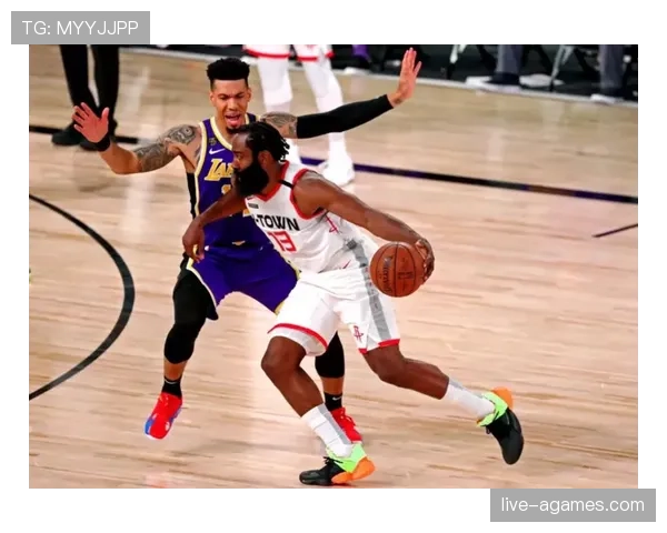 丹尼·格林挡拆中连续施压提升防守效率明显优于上赛季