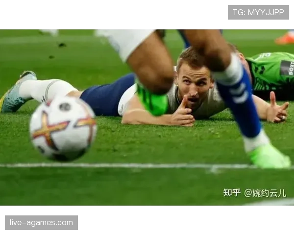 多特关键战表现不佳，对赛季走势形成制约，稳定性面临考验