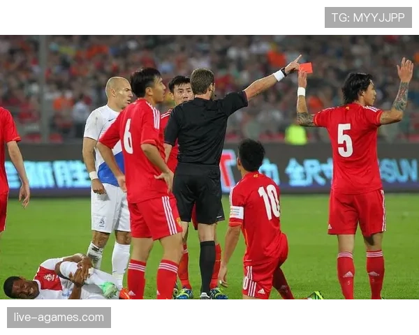 替补席吃红牌会被停赛吗？规则如何界定非上场人员的处罚